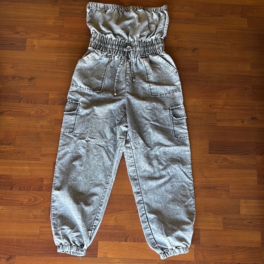 Gray Drawstring Cargo Joggers